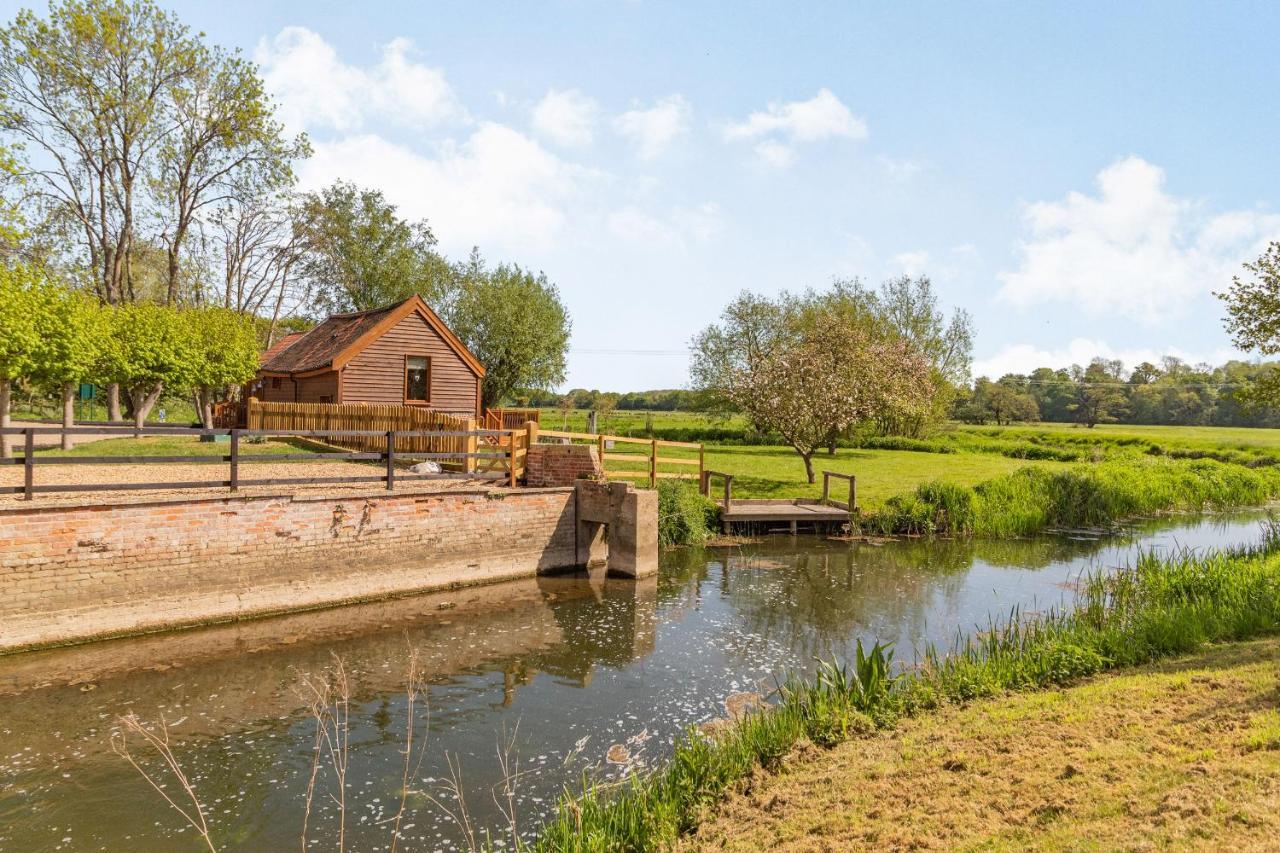הוילה Mendham Watermill Granary Barn מראה חיצוני תמונה